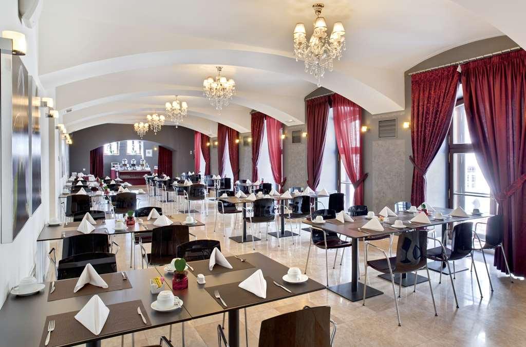 Grand Palace Brno Restoran fotoğraf Restaurant